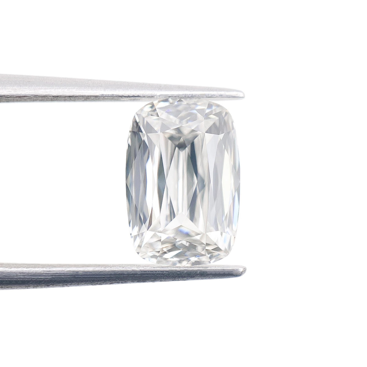 2.03ct | G/VVS2 Cushion Shape Old Mine Cut Lab Diamond (IGI)