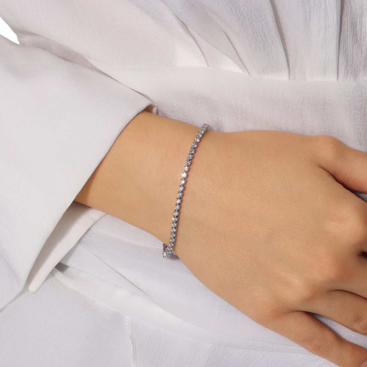 3- Prong Petit Classic Tennis Bracelet
